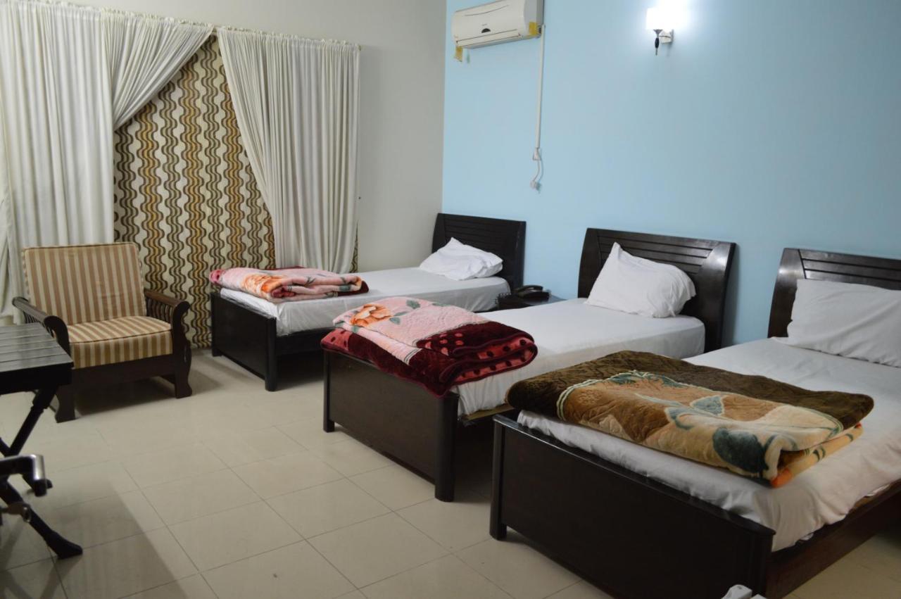 Tourist Hub Islamabad Bed and Breakfast Exterior foto